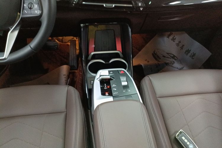 宝马X1 2023款 sDrive25Li X设计套装中控内饰18