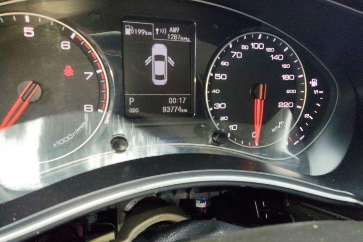 众泰Z700 2016款 1.8T DCT尊贵型中控内饰15