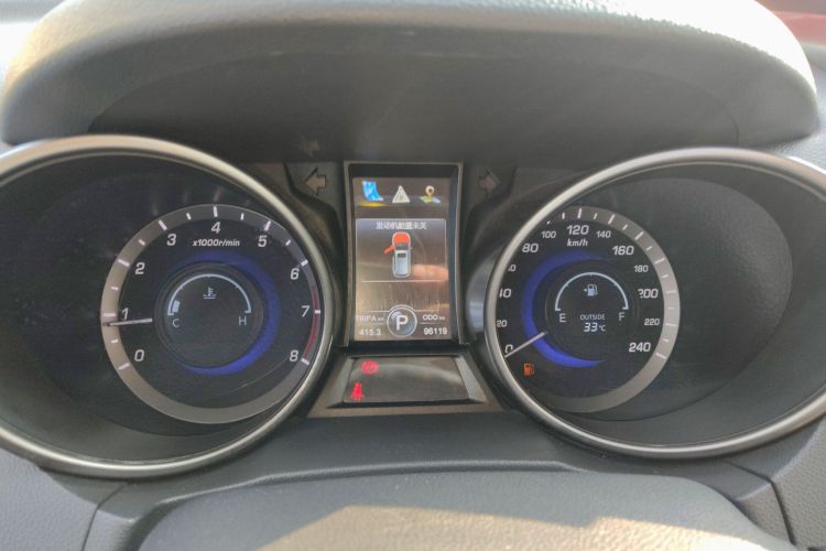 长安CS75 2014款 1.8T 自动精英型 国IV局部细节14