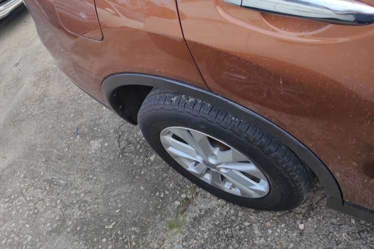 日产 奇骏 2014款 2.5L CVT领先版 4WD车身外观6008