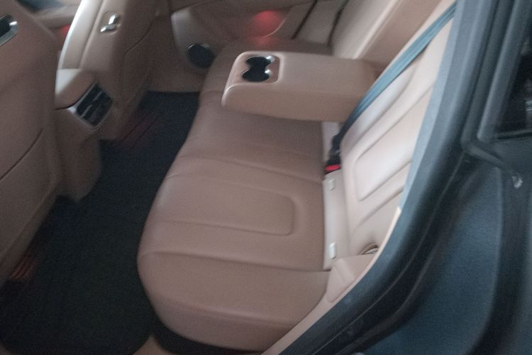 鸿蒙智行 智界R7 2024款 纯电 667km Max中控内饰21