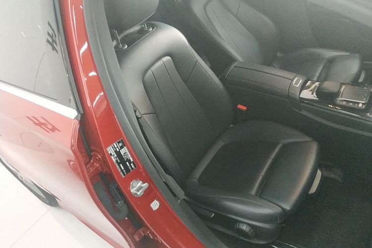 奔驰A级 2020款 改款二 A 180 L 运动轿车局部细节41