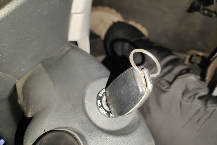 江淮瑞风 瑞风M3 2019款 PLUS 宜家版 1.8L 豪华型 9座中控内饰11