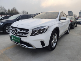 奔驰GLA 2018款 GLA 200 动感型