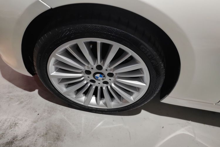 宝马3系 2018款 320Li 时尚型车身外观6007