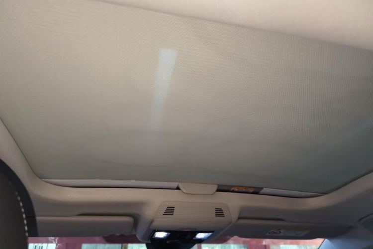 大众 高尔夫 2025款 300TSI Pro中控内饰22