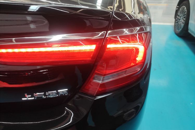 别克 君越 2016款 20T 精英型车身外观9