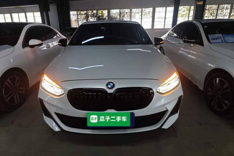 宝马1系 2021款 125i M运动曜夜版车身外观2