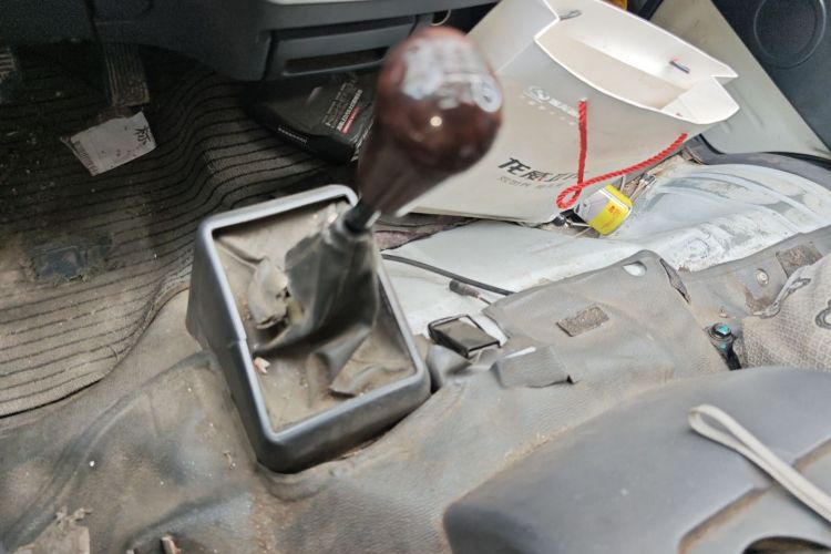 金龙 金威 2014款 2.2LCNG长轴创业型XG491中控内饰18