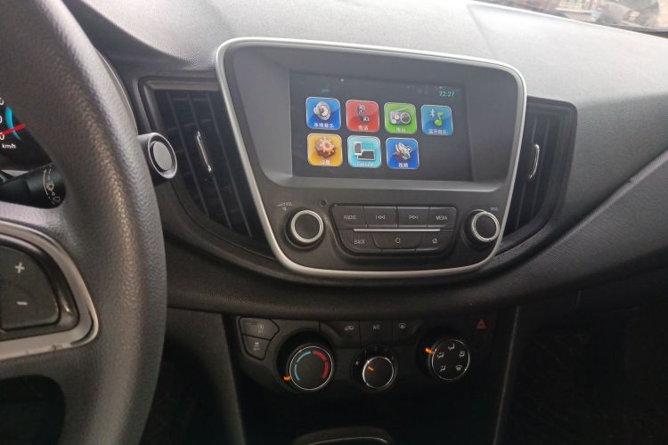 雪佛兰 科沃兹 2019款 320 自动欣悦版中控内饰16