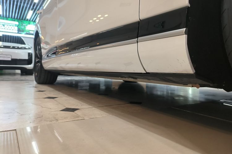 小鹏G9 2025款 625 长续航 Max局部细节9001