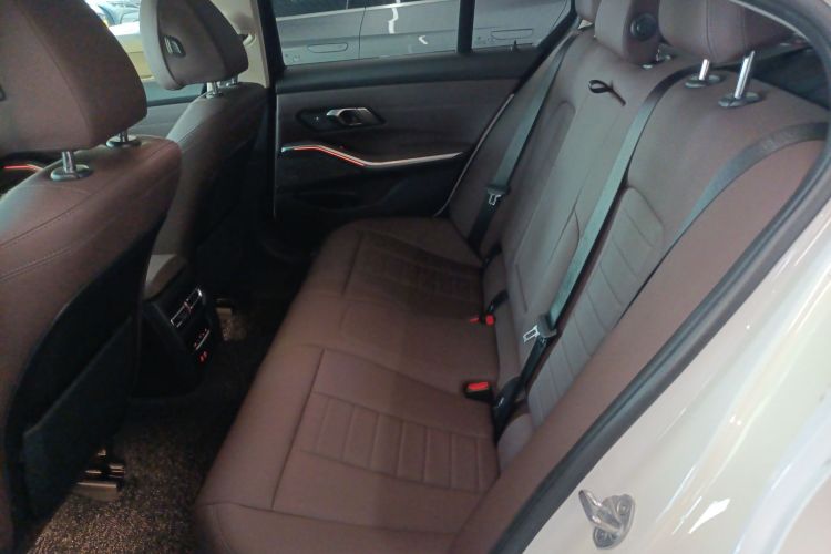 宝马3系 2020款 改款 325i M运动曜夜套装中控内饰7004