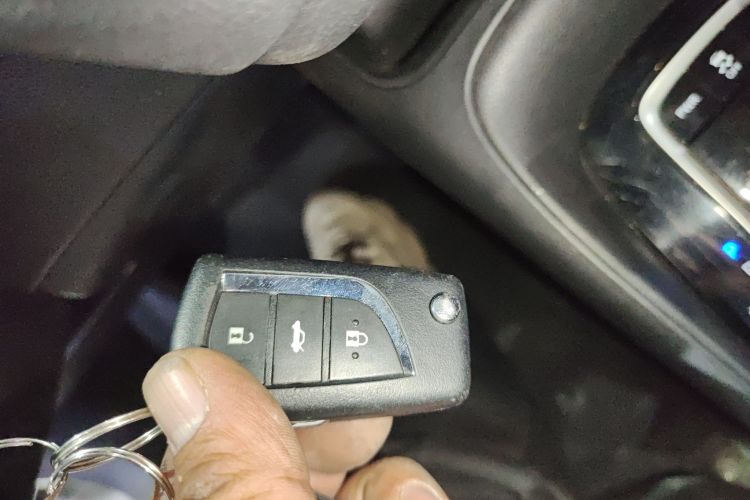 丰田 雷凌 2023款 TNGA 1.5L CVT进取版中控内饰7001