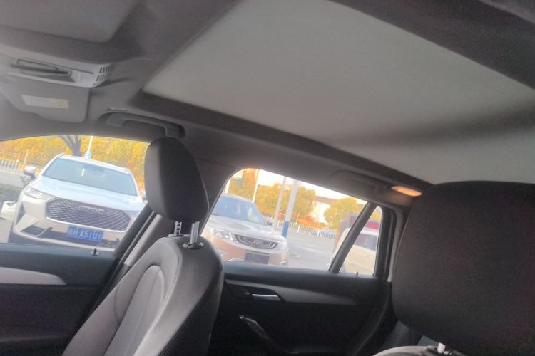 宝马X1 2016款 sDrive18Li 时尚型局部细节22