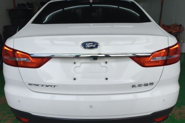 福特 福睿斯 2019款 改款 1.5L 自动悦享型 国VI车身外观6