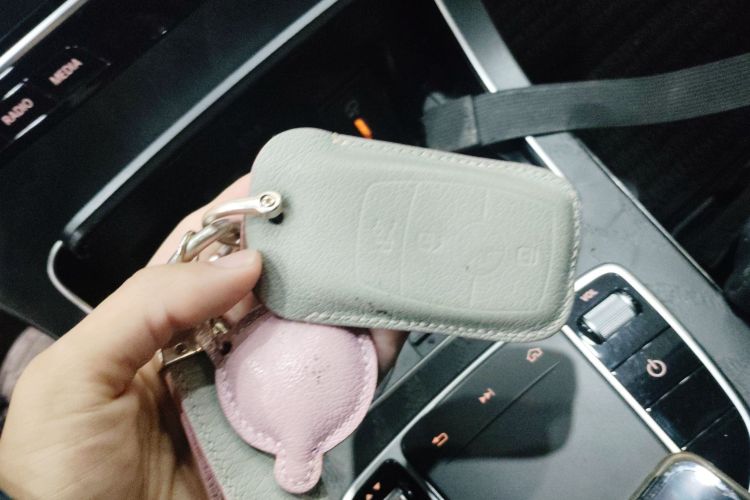 奔驰C级 2020款 改款 C 260 L 运动版中控内饰7001