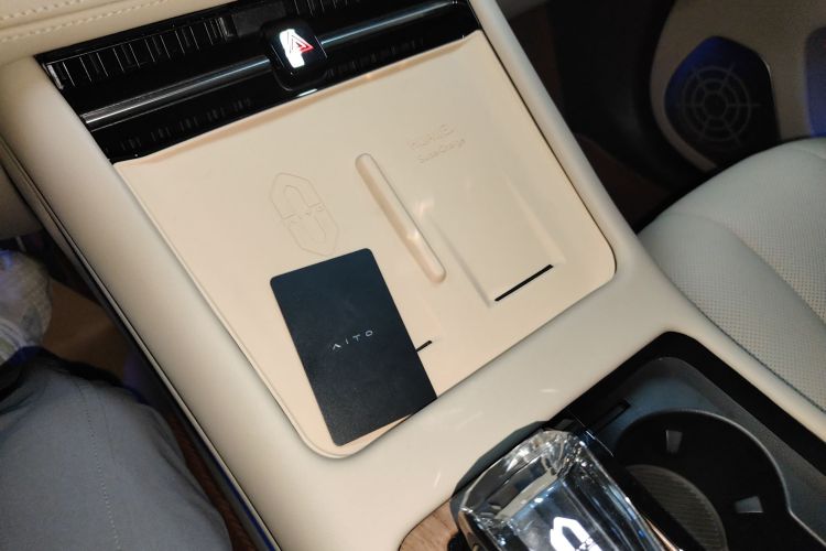 鸿蒙智行 问界M7 2024款 1.5T 后驱Plus版 5座中控内饰11