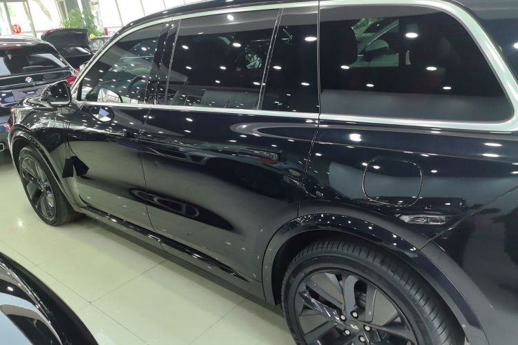 理想汽车 理想L9 2024款 Ultra车身外观4