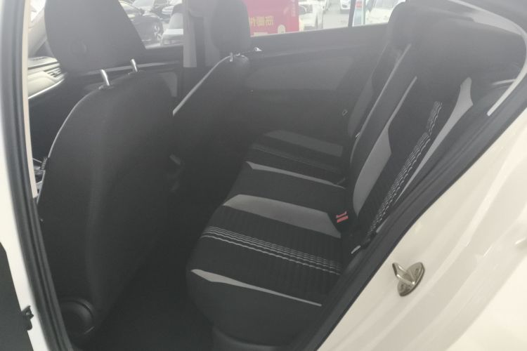 大众 宝来 2023款 200TSI DSG畅行版中控内饰7004