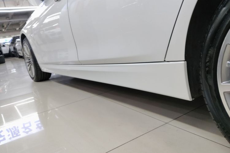 宝马3系 2019款 320Li 时尚型局部细节9002