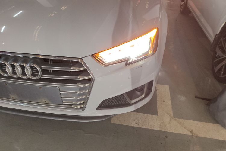 奥迪A4L 2019款 40 TFSI 时尚型 国V局部细节36