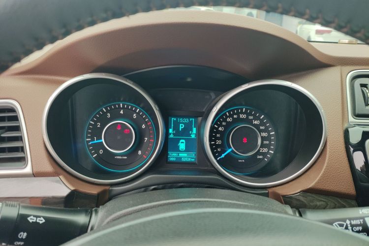 北汽威旺S50 2016款 1.5T CVT乐动尊享型中控内饰14