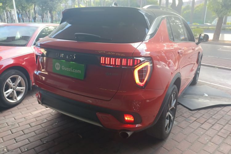 领克01 2017款 2.0T 四驱劲Pro版车身外观7