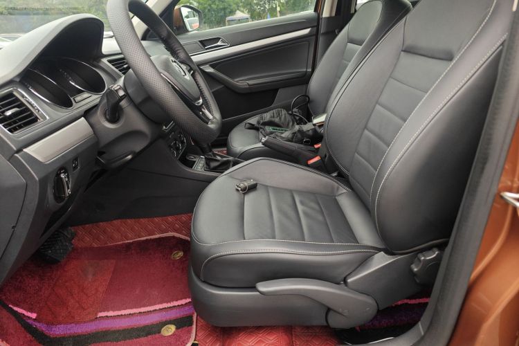 大众 朗行 2017款 180TSI DSG舒适版中控内饰19