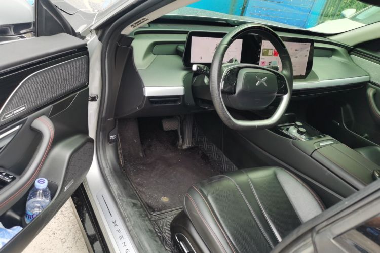 小鹏P7 2020款 586N中控内饰7003