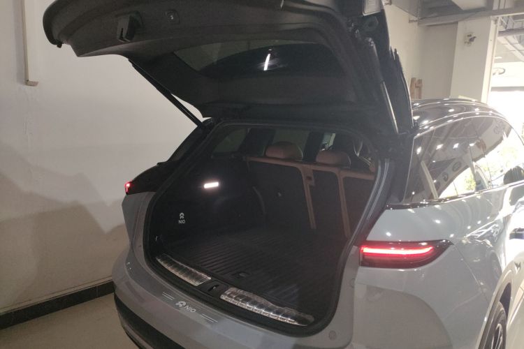 蔚来ES6 2024款 75kWh机舱底盘23