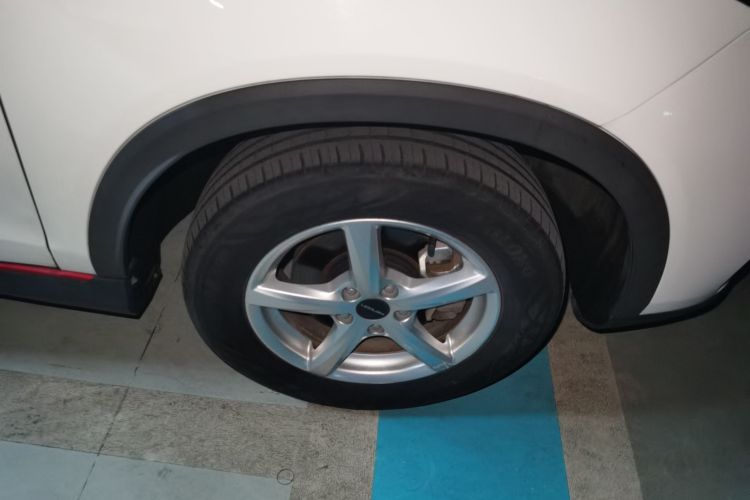 东风风光 风光500 2022款 1.5L CVT悦享型车身外观10