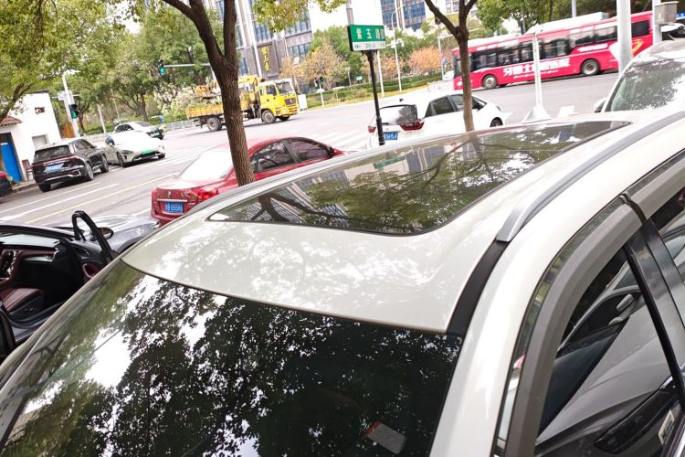 奔腾T77 2019款 230 TID 自动豪华型 国V局部细节57