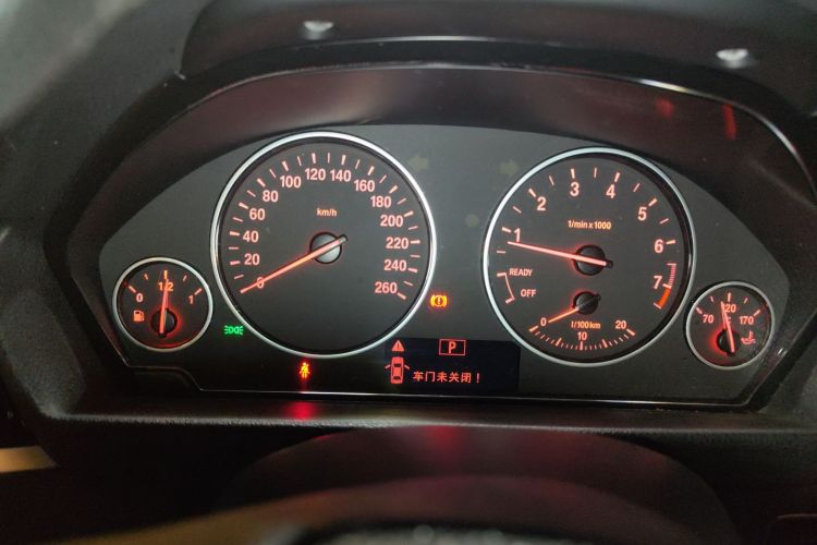 宝马3系 2017款 320Li 时尚型中控内饰14