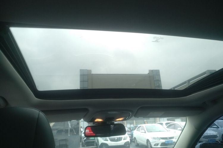 Jeep 自由光 2017款 2.0L 优越版局部细节22