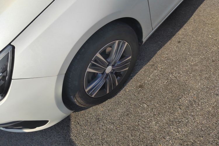 标致308 2019款 230THP 自动豪华版 国V车身外观6007