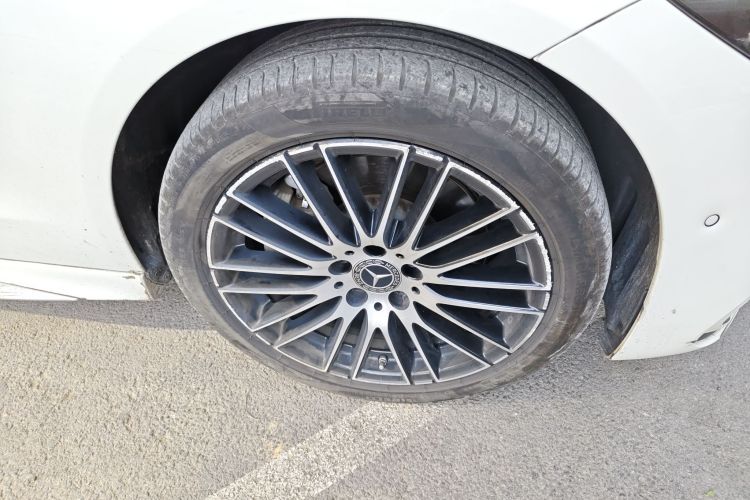 奔驰C级 2022款 改款 C 260 L 运动版车身外观10