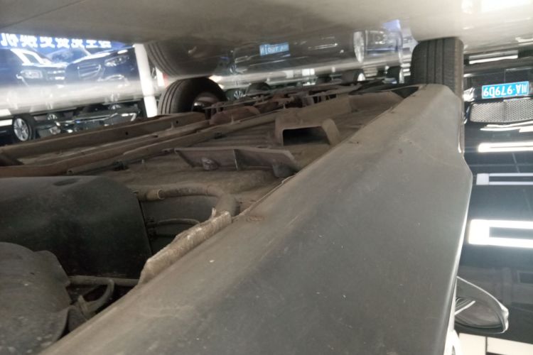 标致2008 2014款 1.6L 自动潮流版局部细节9002