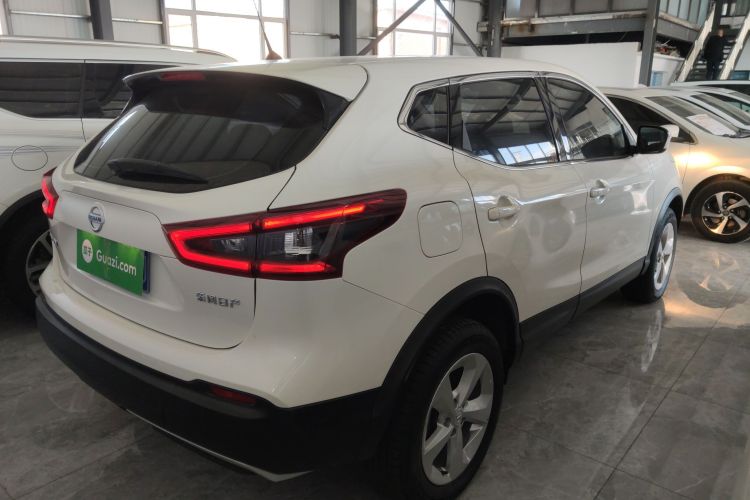 日产 逍客 2022款 2.0L CVT XV智享版车身外观7