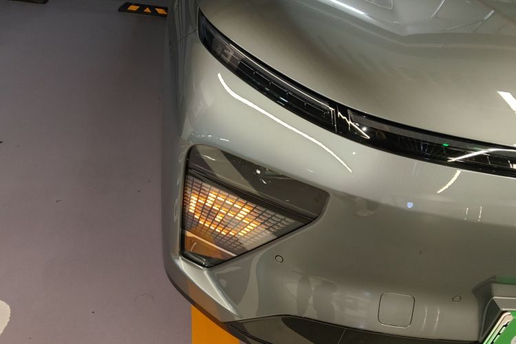 星途 星纪元 ET 2024款 增程 200 Pro+车身外观8