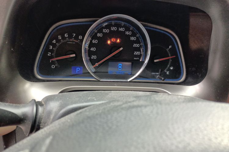 丰田 RAV4荣放 2013款 2.0L CVT四驱新锐版中控内饰15