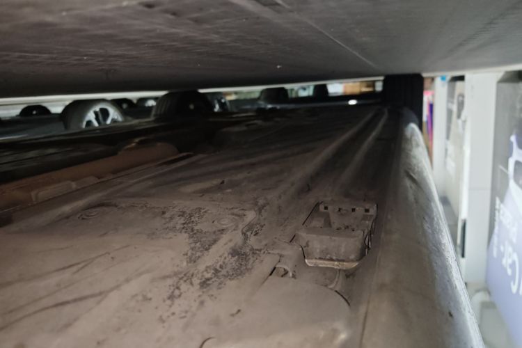 奔驰C级 2016款 C 200 L局部细节9001