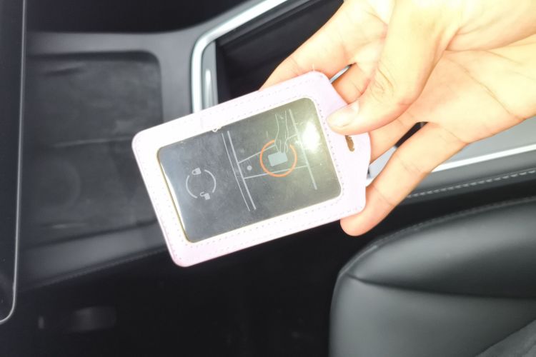 特斯拉 Model 3 2021款 标准续航后驱升级版中控内饰11