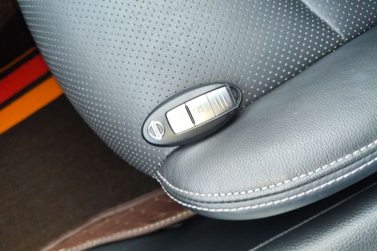 日产 骐达TIIDA 2016款 1.6L CVT智尊版中控内饰11