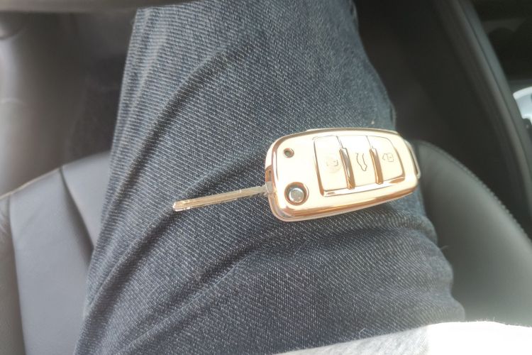 奥迪A1 2014款 30 TFSI Sportback舒适型中控内饰7001