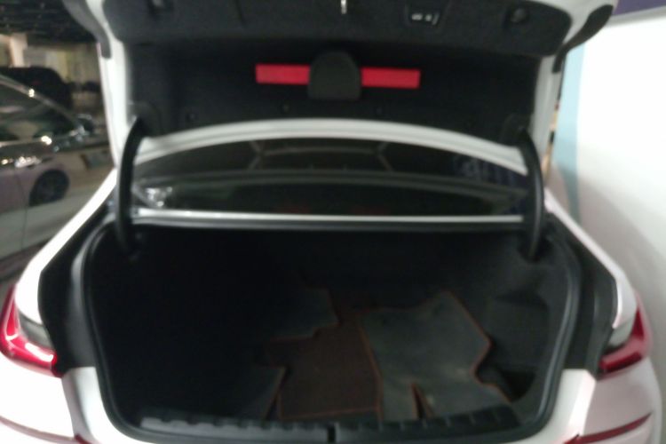 宝马3系 2022款 改款 325Li M运动套装机舱底盘23