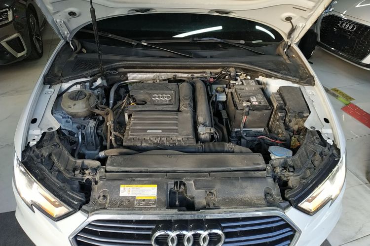 奥迪A3 2018款 30周年年型 Sportback 35 TFSI 时尚型局部细节24