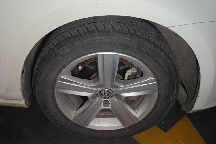 大众 高尔夫 2015款 1.6L 自动舒适型车身外观10