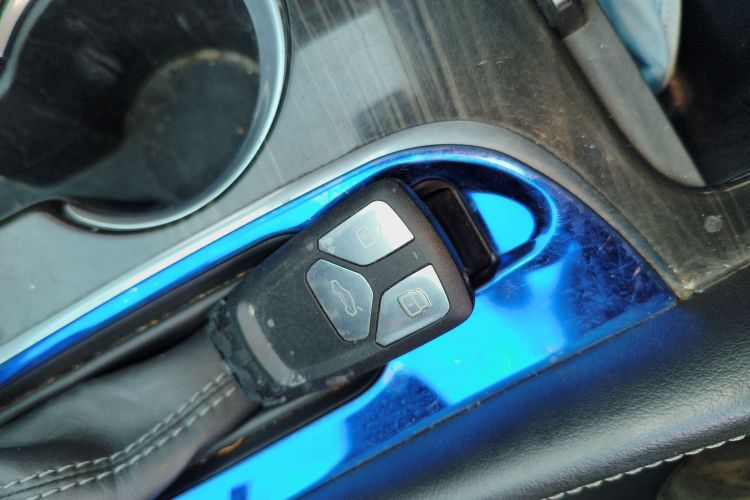 别克 昂科威 2019款 20T 两驱领先型 国VI中控内饰11