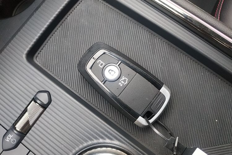 福特 蒙迪欧 2022款 改款 EcoBoost 245 豪华型中控内饰11