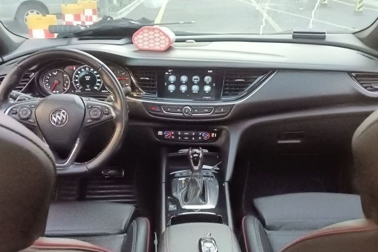 别克 君威 2017款 GS 28T 尊贵型中控内饰7002